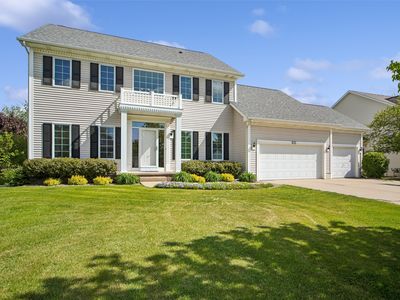 Property at 835 SE Westwoods Dr, Waukee, IA