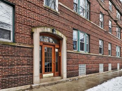 1247 W Leland Ave #2