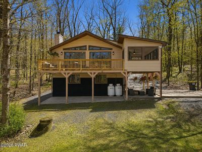 330 Surrey Dr