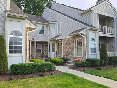705 Eaton Ct