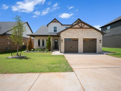 5812 NW 154th Ter