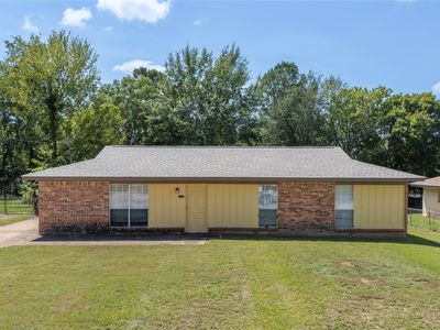 227 Primrose Dr