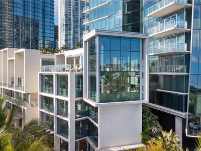 1118 Ala Moana Blvd APT 1