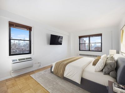 31 Jane St APT 12B