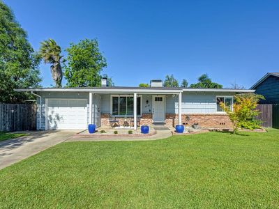 3231 Saint Mathews Dr
