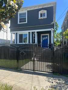 430 E Magnolia St