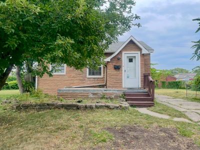 7059 Dodge Ave