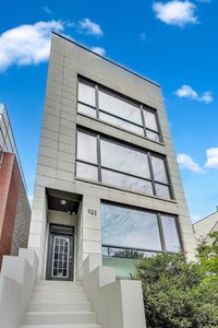 922 N Hermitage Ave #1