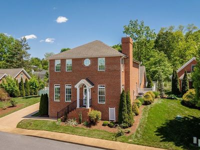 50 Peyton Randolph Ct