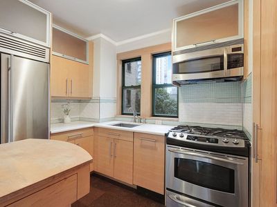 65 W 95th St APT 4D