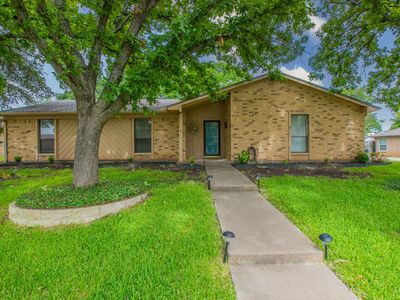 1057 Radisson Dr