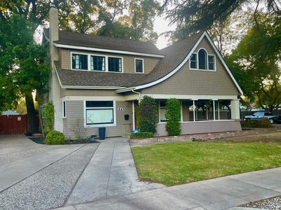 245 High St