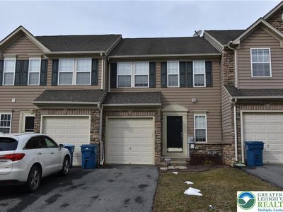 203 Auburn Dr