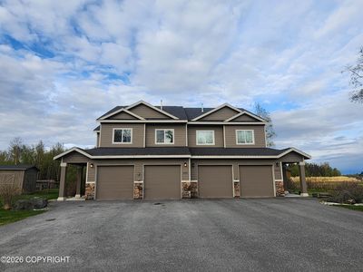 2890 E Odsather Cir