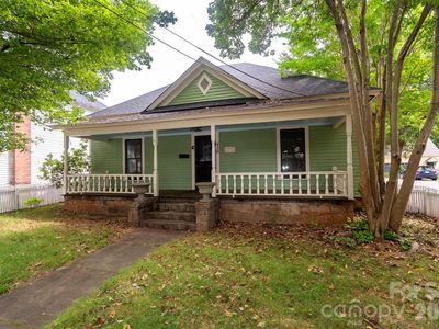 420 E Bank St