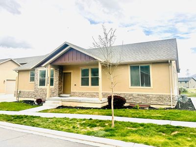 3776 E Cunninghill Dr