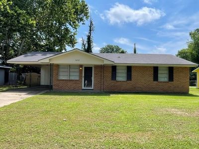 1632 E David Cir