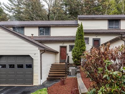 17 Centercrest Dr