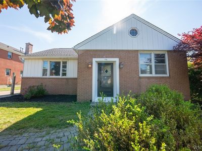 136 Colton Ave