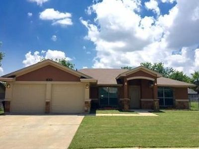3210 Edgewood Dr