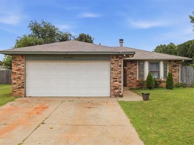 Property at 221 W Strasburg Way, Mustang, OK