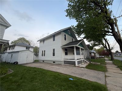 628 W Thomas St