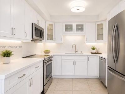 3800 S Ocean Dr APT 605