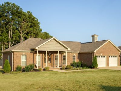 313 Dartmoor Dr