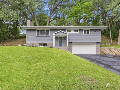 1325 Castle Ct