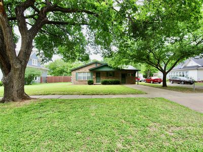 Property at 804 Kentucky St, Graham, TX