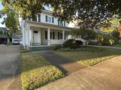 42 Lathrop Ave