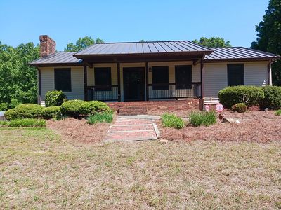 3045 Greenhouse Rd