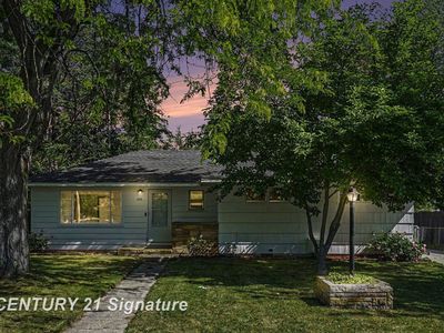 386 E Perkins St