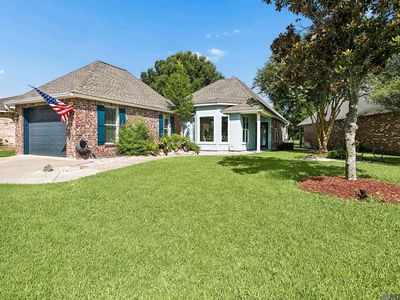 6009 Courtyard Dr