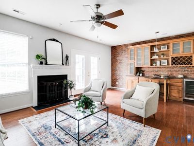 8004 Creekside Village Dr