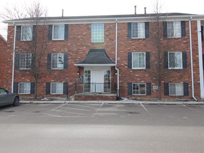 409 W Highland Rd APT B3