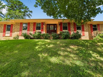 913 Belvoir Hills Cir