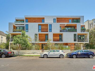 132 N Swall Dr Unit 301
