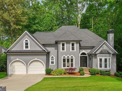 3851 Glenhurst Dr SE