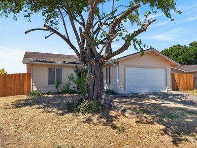 7401 Lawnwood Dr