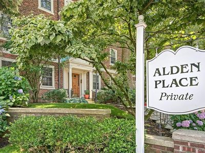 3 Alden Place #3A