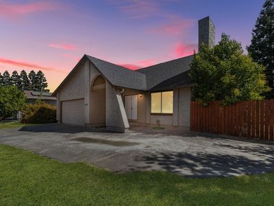 681 Hamilton Dr