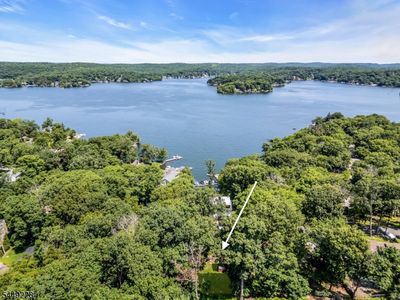 16 Lakeview Rd