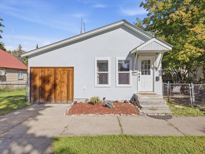 537 2nd St W