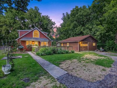6796 Rydberg Rd