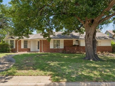 2233 NW 57th St