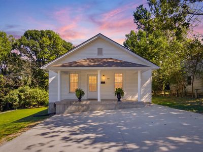 404 McCreary Ave