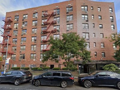 1215 Avenue Unit 1F