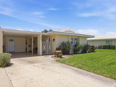 3262 BROCKTON LANE #608