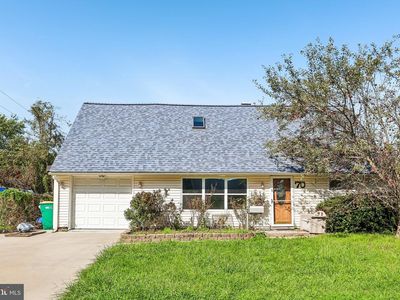 70 Village Ln